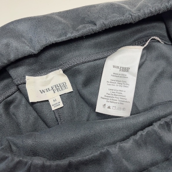 ARITZIA | FAUX SUEDE LEATHER LEGGING - Picture 8 of 9